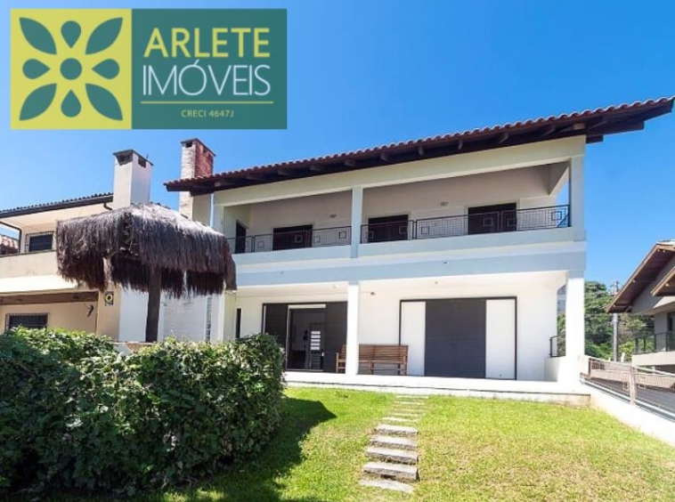 Casa - Porto Belo SC