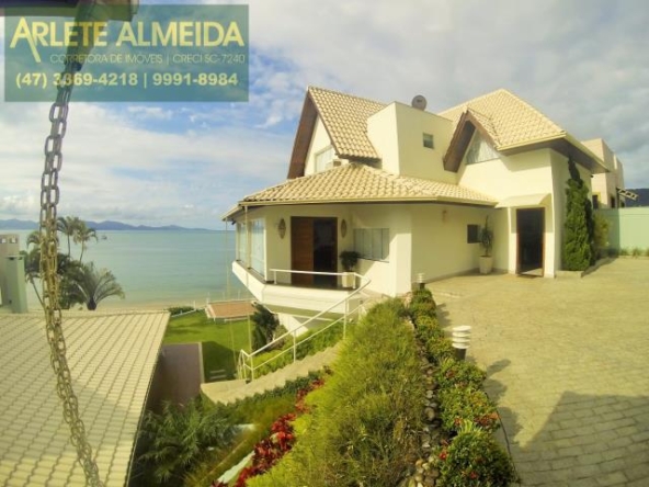 Casa - Porto Belo SC
