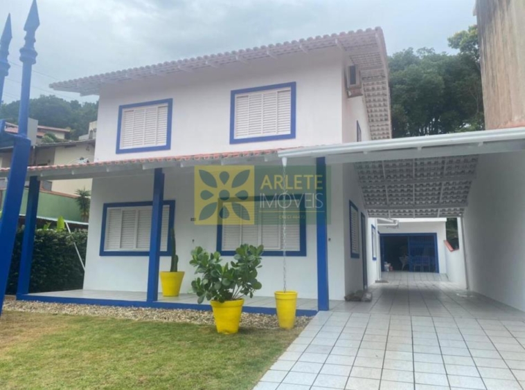 Casa - Porto Belo SC