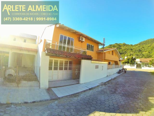 Casa - Porto Belo SC